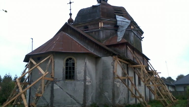 Cerkiew greckokatolicka św. Mikołaja Cudotwórcy w Wielkich Oczach, sierpień 2014 r.